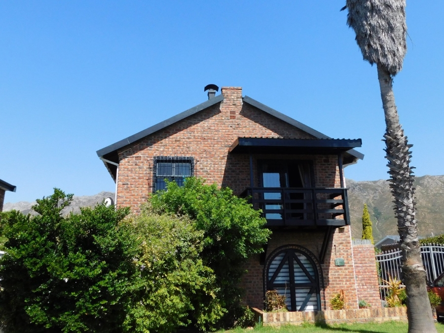 5 Bedroom Property for Sale in Gordon Strand Estate Western Cape